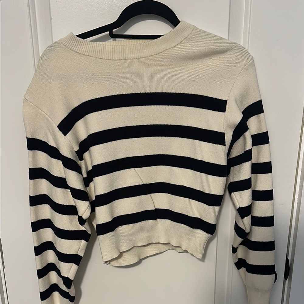 Zara Black and White Crew Neck Sweater